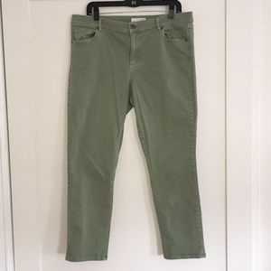 LOFT light army green skinny cropped pants